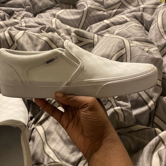 Used - Picture 3 of 5